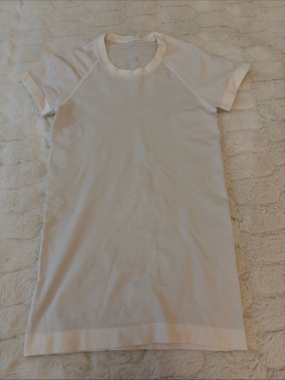 Lululemon Swiftly Tech Short Sleeve